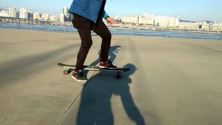 Grab tricks longboard