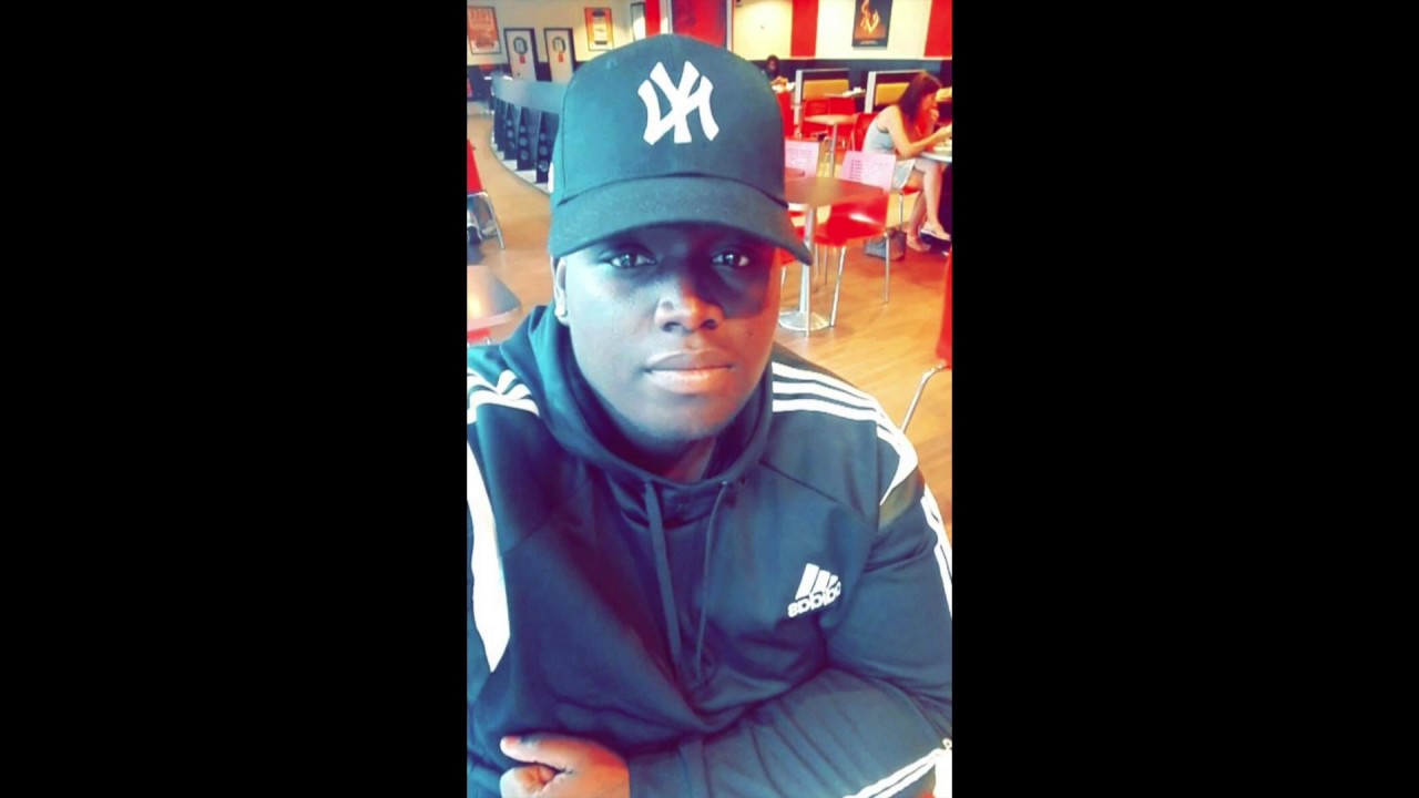 AM dinheru ta dana amizade