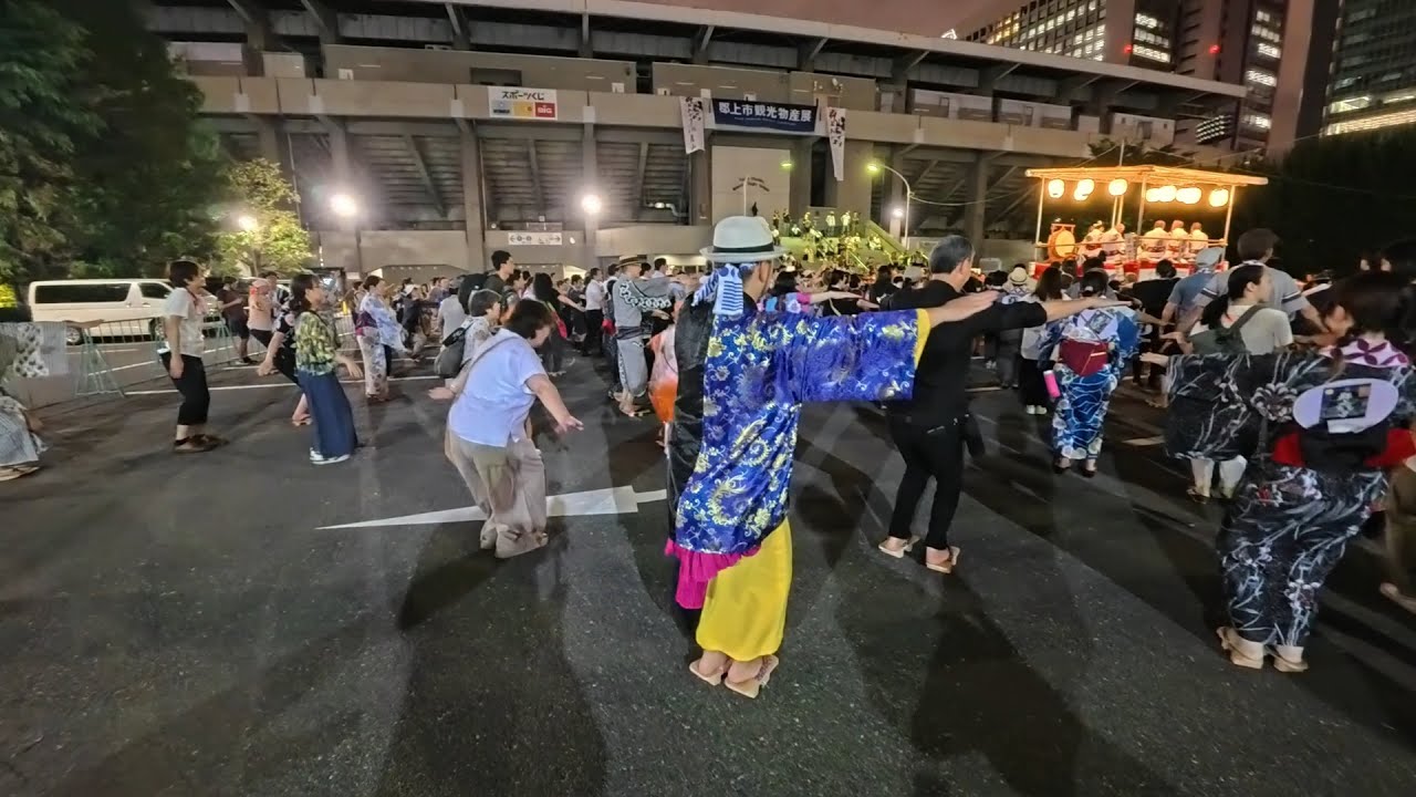 まつさか 2025年郡上おどりin青山初日17終 秩父宮ラグビー場駐車場