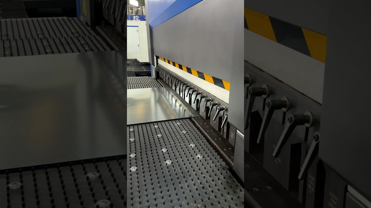 Automatic door production line, coupled with robotic arm, make mass production so easy