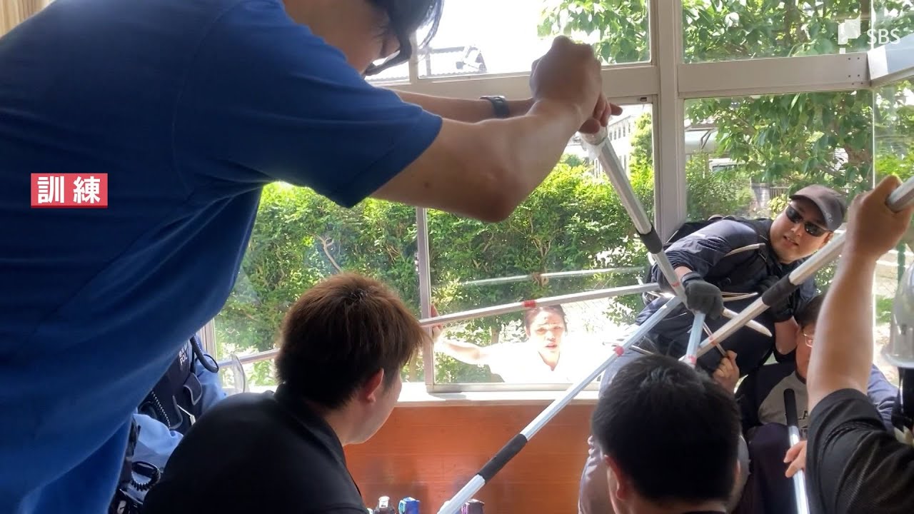 「防ぎきれない」とも言われる学校内への不審者侵入 都内の小学校では教職員がけが どう対応?訓練で確認=静岡・伊豆の国市