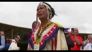 An Anguished Rendering Of A Song That Sounds Similar To Canadas National Anthem Was Sung By Si Pih