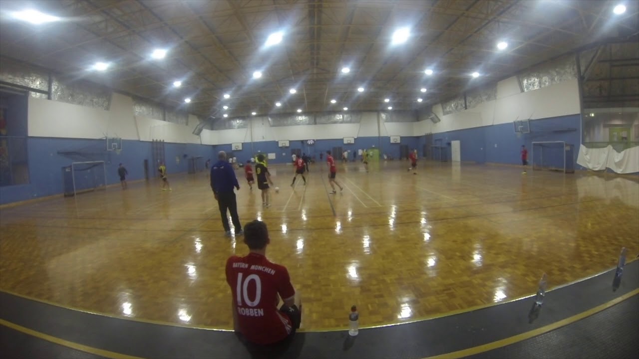 The Various Salamanders vs Skux Deluxe