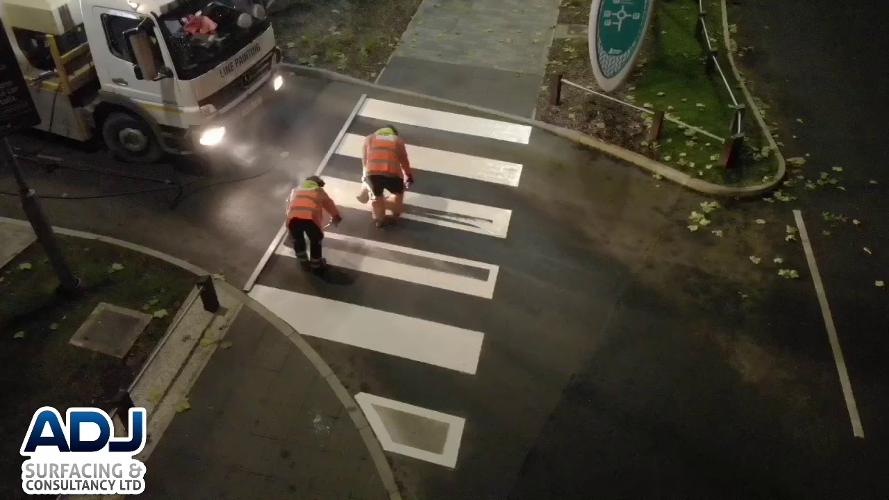 Thermoplastic White Lining pedestrian crossing