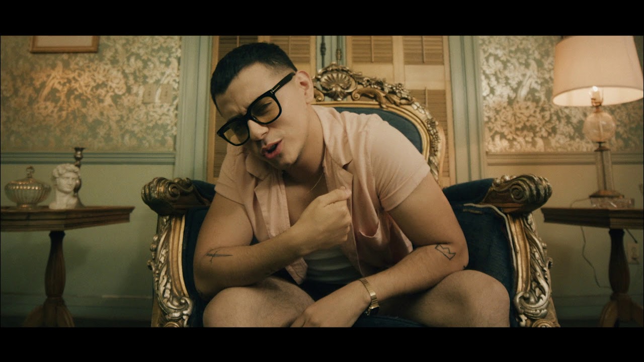 Watch Si Tienes Suerte (Video Oficial) - Zomé on YouTube Watch Si Tienes Suerte (Video Oficial) - Zomé on YouTube