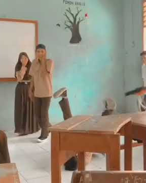 Cowok ditampar cewek