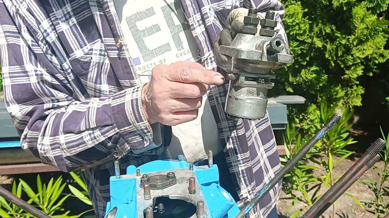 M-22-es motor adagolójának a  beszerelése . Kuriózum