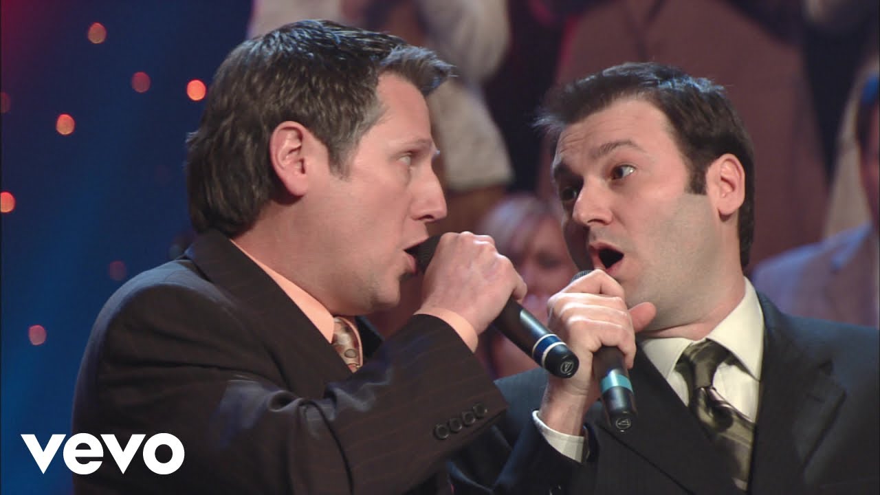 在 YouTube 上觀看「Gaither - Long As I've Got King Jesus [Live] ft. Brian Free & Assurance, Gene McDonald」