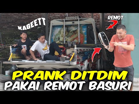 PRANK DITDIM PAKAI REMOT TELOLET BASURI!!