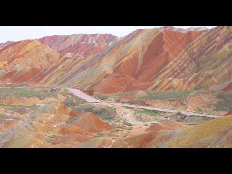 中國甘肅 張掖七彩丹霞 | Landscape veiw of Zhangyei Danxia Landform in Gansu China.