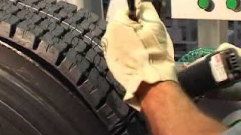 Retread Process: Pre-Mold™ Cushion Extrusion & Tread Building