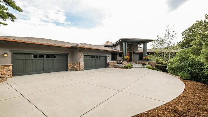 Janet  Gilliland presents 2816 Saddleback Drive Ca...