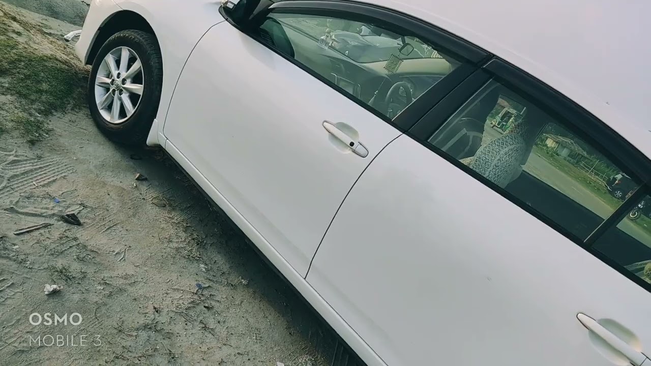 toyota alien car, photography