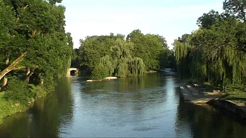 Où passe le fleuve la Charente ?