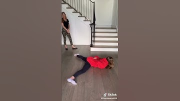 Lexi Rivera old TikTok - flexible, splits, stretch