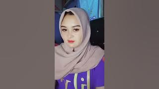 Sexy hijabers want to be sucked on bigo live