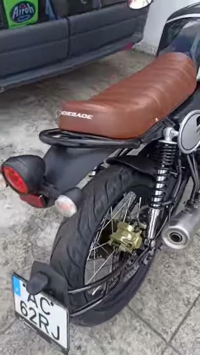 UM Renegade Scrambler X-Café 125