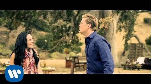 Alexander Acha - Amor Sincero feat. Zuria Vega (Video Oficial)
