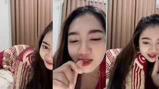 Awas ngac*ng ‼️enak banget di kasih goyang hot dari bebystrwbery live tiktok terbaru