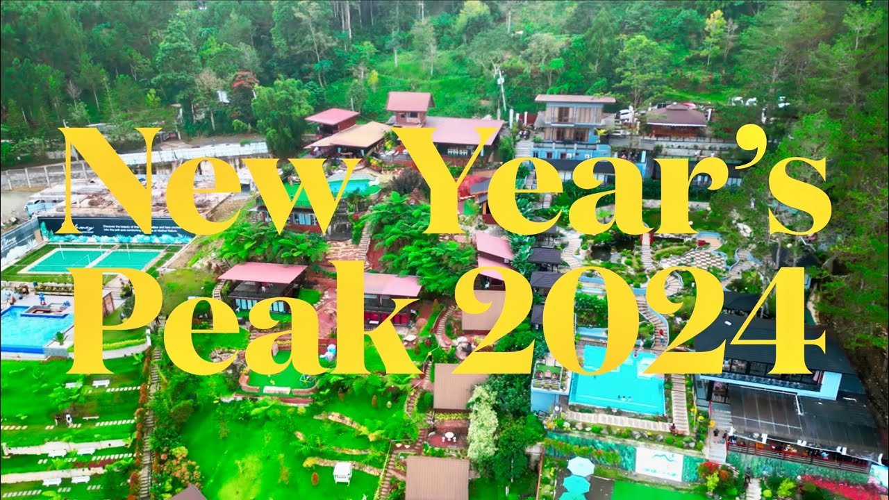 Welcoming New Year 2024 above the clouds at New Year’s Peak, Marilog. 🎆⛰️