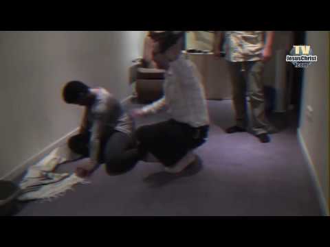 Vidéo: Exorcisme Au 21e Siècle: Exorcisme Par Téléphone - Vue Alternative