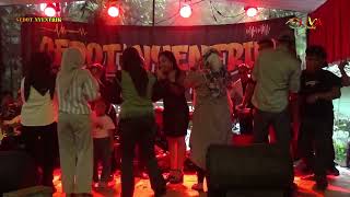 Cinta Tak Harus Memiliki - Icha Anisa Sedot Nyentrik