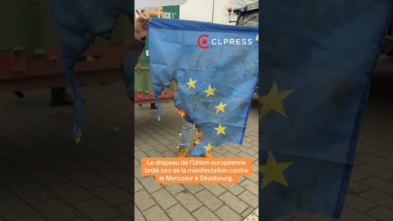 Le drapeau européen brûlé par des agriculteurs en colère face au Parlement à Strasbourg