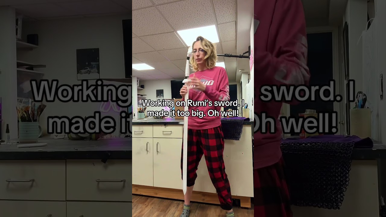 I’ll make new iterations smaller 👉🏻👈🏻 #kpopdemonhunters