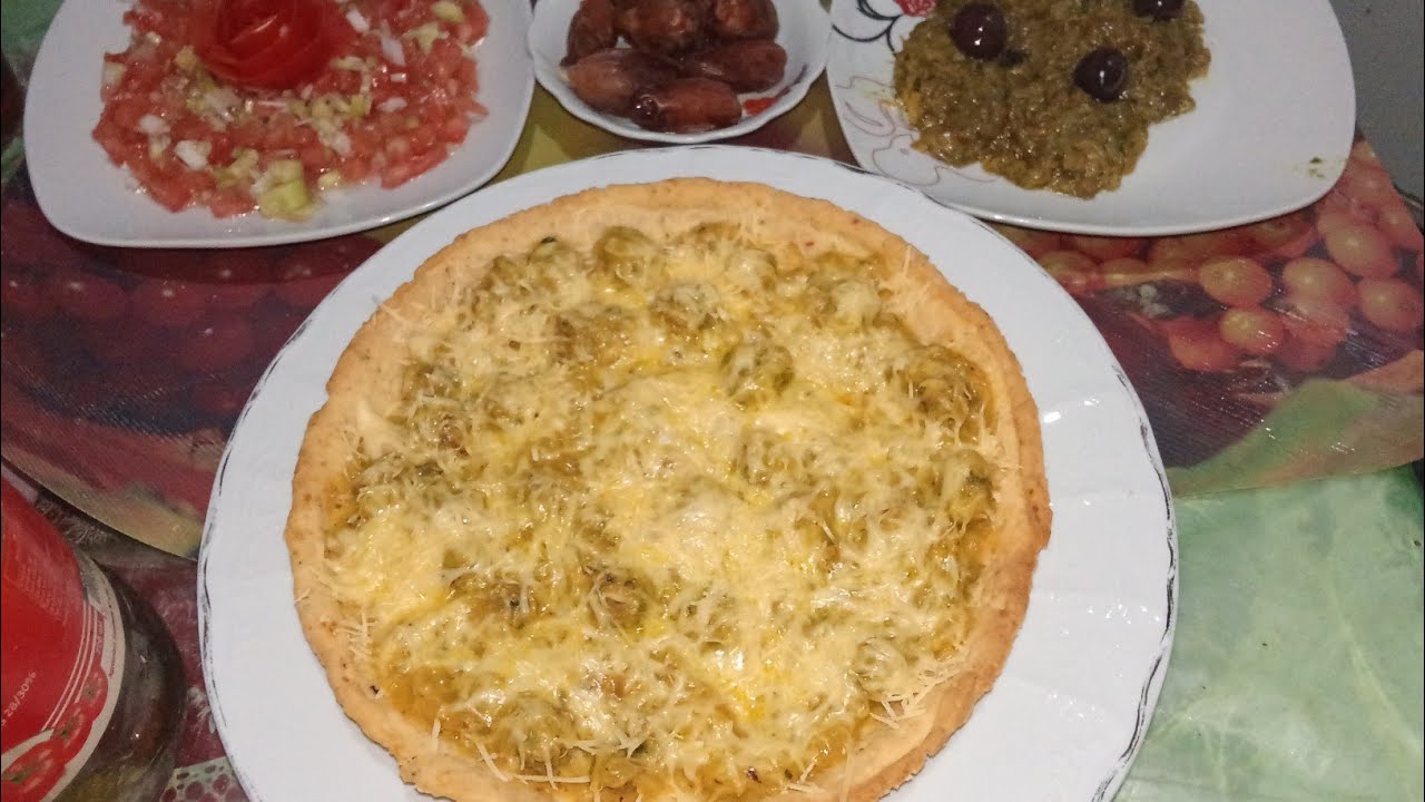 ميني كيش عجينه بدون زبده الذيذه بنينه تاكليها بدون حشوه. أماحشوه بدون كريمه كتجي يا سلام سلم 