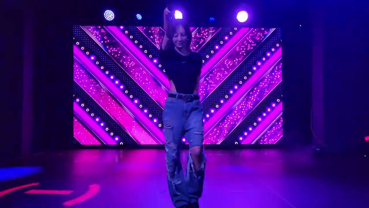 Billlie (빌리) - Moon Sua - Pink Venom (BLACKPINK cover) | 240726 | Prague [Our FLOWERLD] 4k60 FANCAM