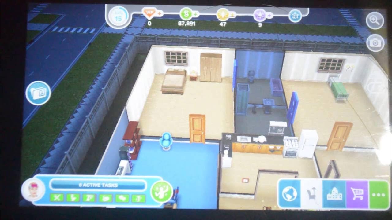 The sims freeplay (practice painting) YouTube
