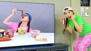 Acılı Erişteli Sosis Yiyecek Mukbang DONA