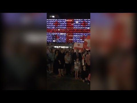 თელ ავივის მერიის შენობა საქართველოს დროშის ფერებში განათდა