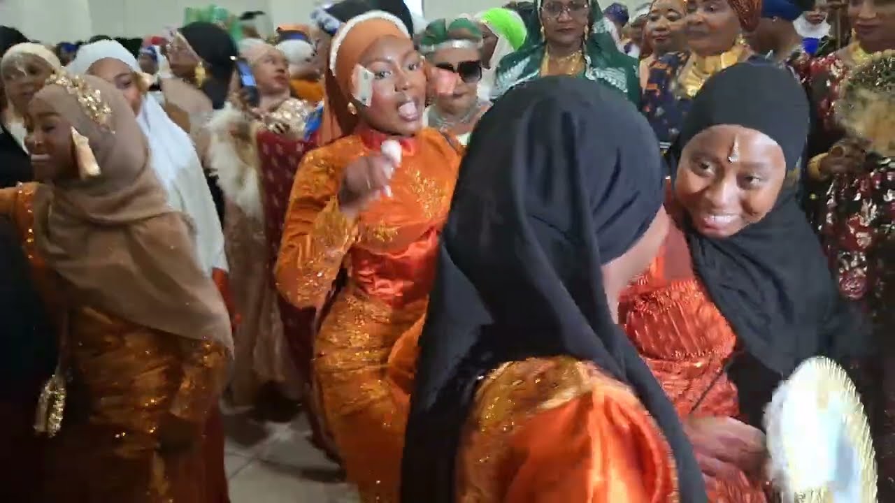 WOUKOUMBI ZAHARIA ALI MMADI ET DJOUHOUDI YAKOUB MOIDJA PARIS ET MKAZI PARTIE  2