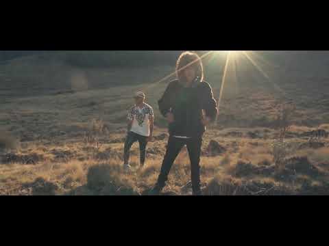5. La Plebada - Botas & Texana (Audio Oficial)