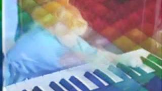 Keyboard Cat Gets Rickrolld