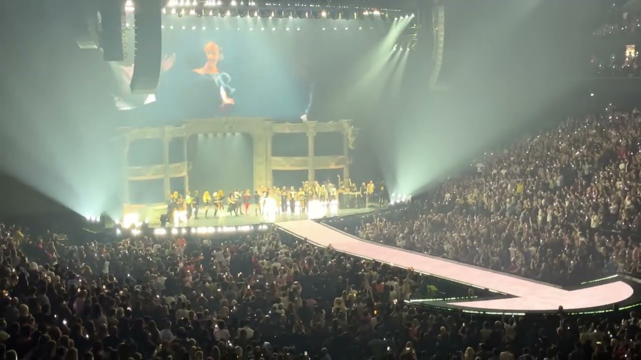 Teeth (Finale) - Lady Gaga - 7th October 2025 at Co-op Live