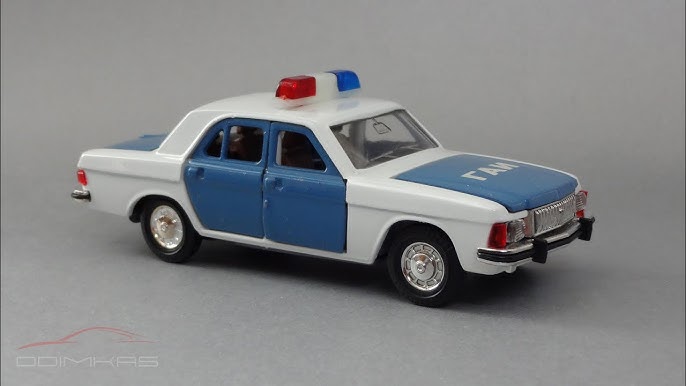 Retro gaz stantsiyasi tualet jinsiy aloqa