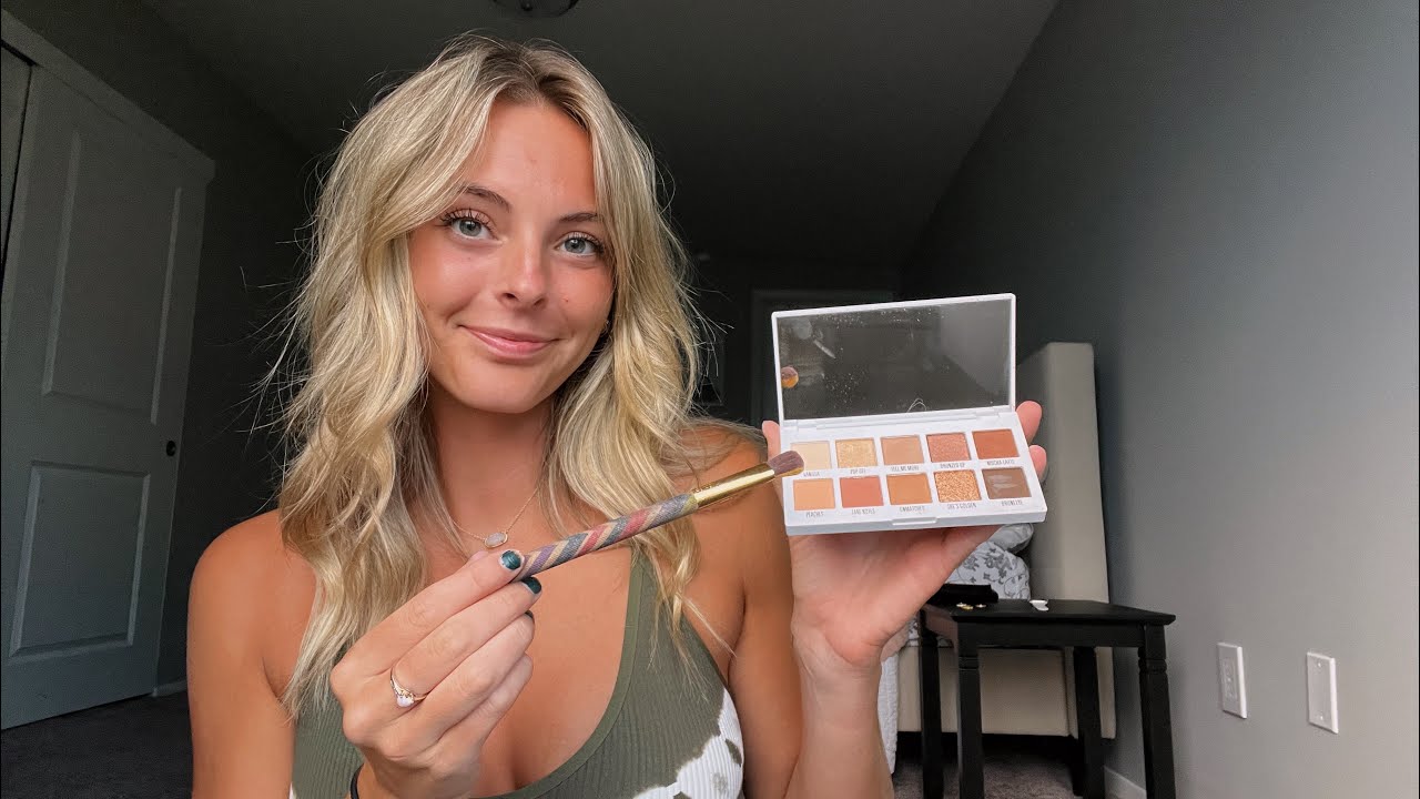 ASMR Fast 5 Minute Makeup RP