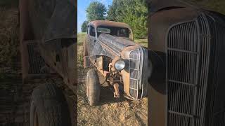 look at this old barn find! #automobile #roadtrip #countryhouse #vintage