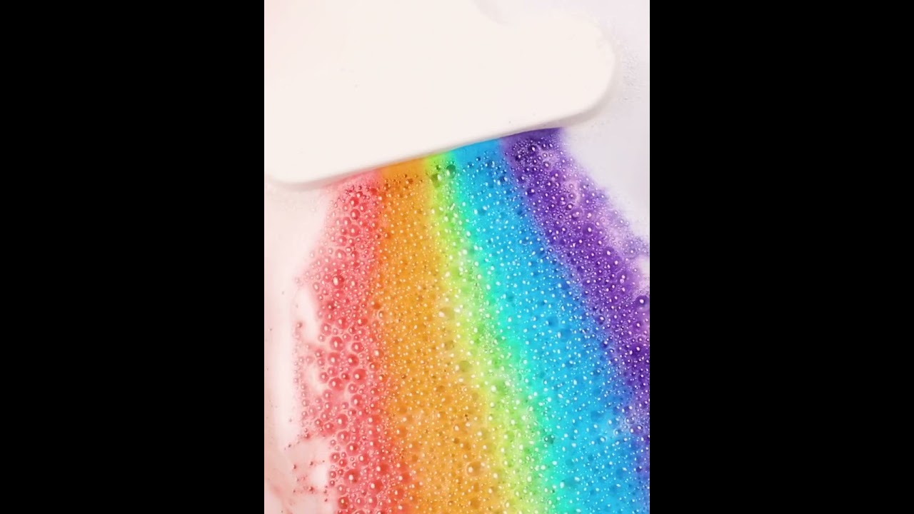 HAZ UNA BOMBA DE BAÑO ARCOIRIS 