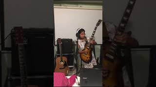 Nene Royal in the age of 9 covering Metalica like a rockstar