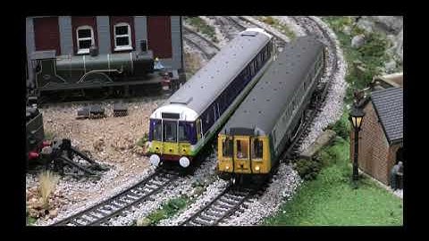 Dapol class 121 engine running but no movement. Here I show how to fix this : 4k Widescreen