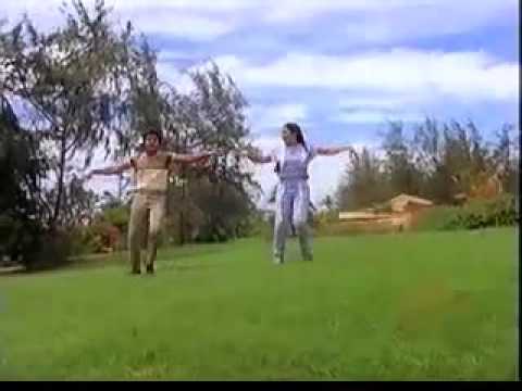 Muthaduthe Muthaduthe Ragam Nallavanukku Nallavan.mp4