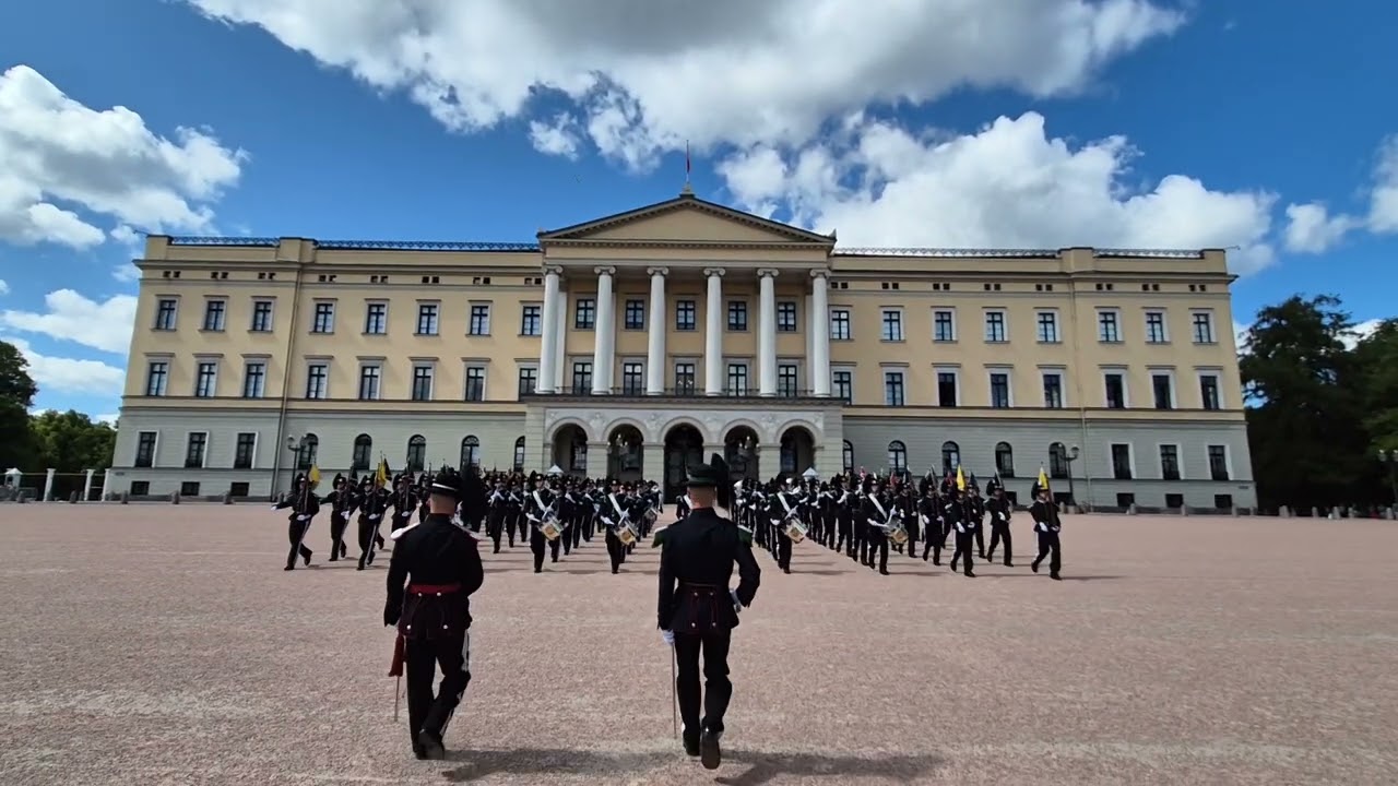 HMKG 25/6 2025, Slottsplassen