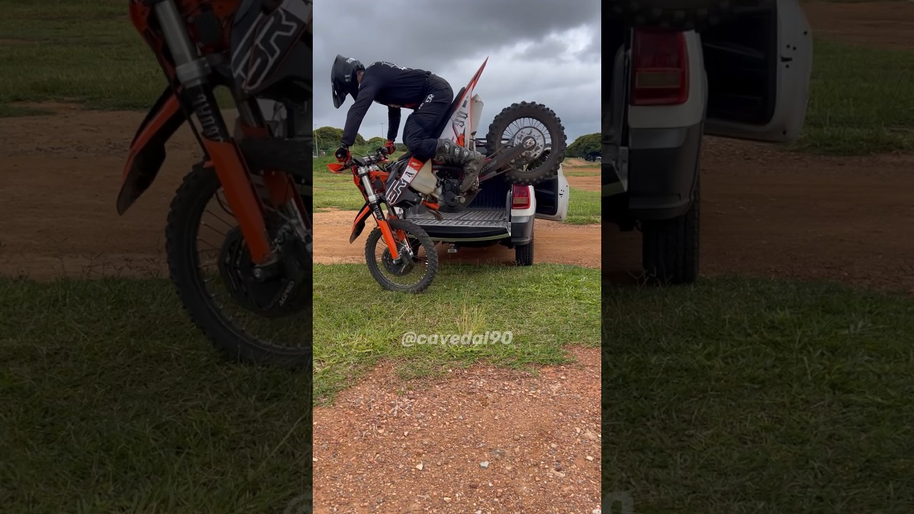 Assim que se guarda a moto #habilidade #moto #trilha hardenduro #enduro #motocross #offroad #piloto