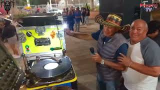 TOCANDO LA MUSICA COMO EN LOS VIEJOS TIEMPOS BAILE SONIDERO MUNICIPIO DE CHIMALHUACAN 2025