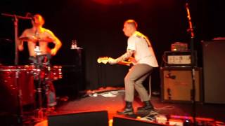 Slaves - Rich Man (live Hamburg)