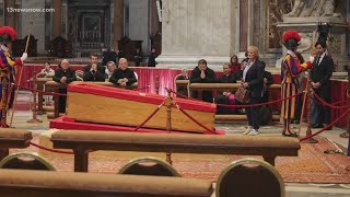People across the globe mourn Pope Francis' passing