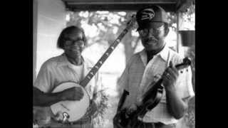 Carolina Chocolate Drops & Joe Thompson - Goin' Down The Road Feeling Bad chords